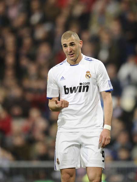 本泽马身价怎么这么低