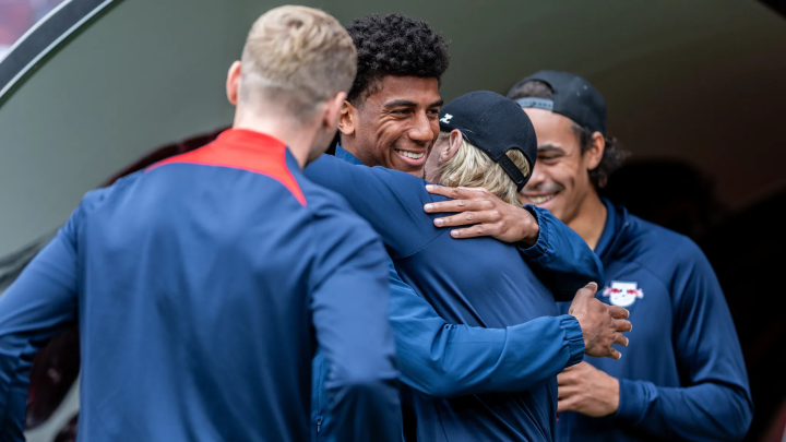 九游共享账号-门将扑救精彩视频库尔图瓦